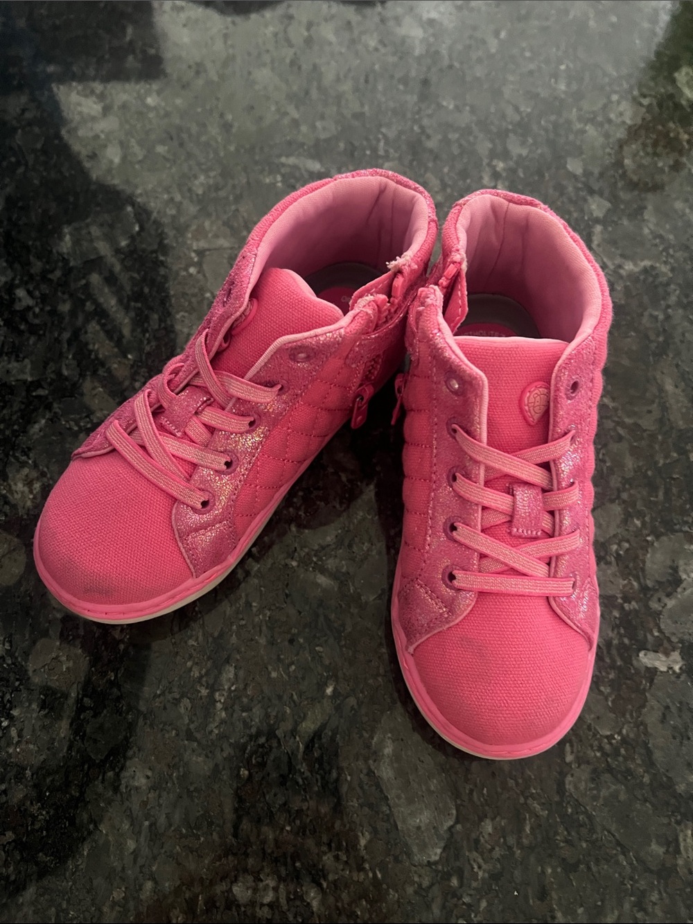 Step and stride girl shoes